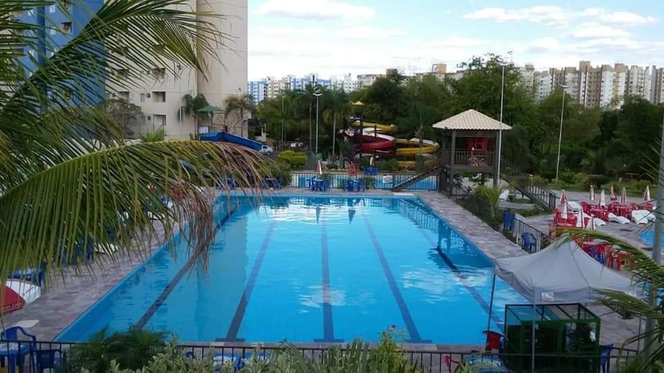 Golden Dolphin 3Pessoas Com Piscinas Termais Mais Toalhas E Roupas De Cama Lencois Travesseiros Fronhas Limpeza Do Check In Impostos E Taxas Ja Incluso Atencao A Hospedagem Podera Ocorrer No Express Ou Grand Hotel,Conforme A Disponibilidade De Apto Caldas Novas Dış mekan fotoğraf